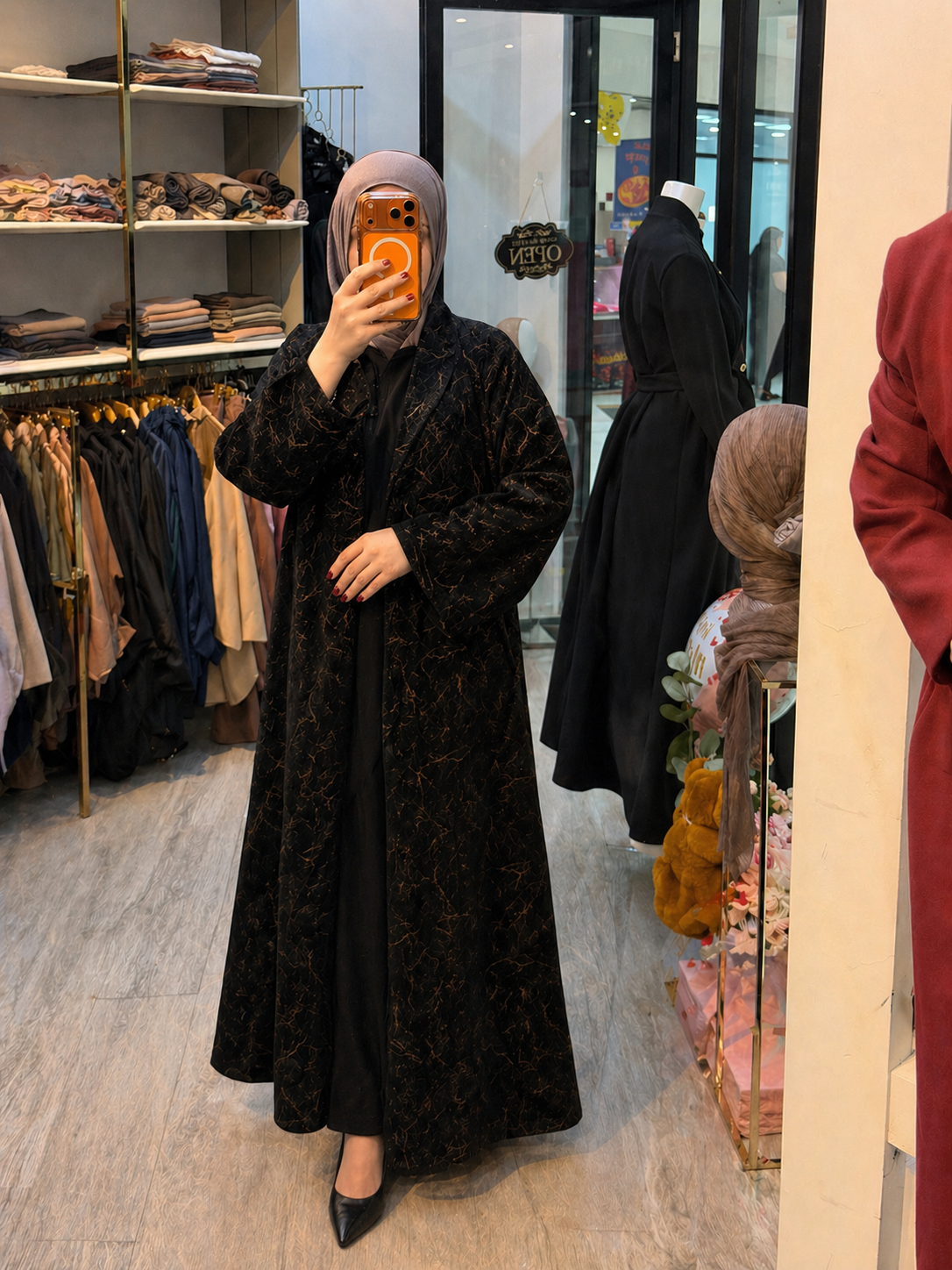 Makhmal abaya