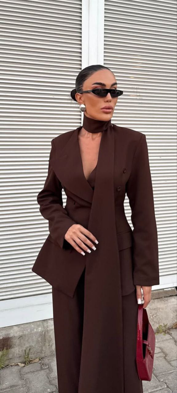 Crafted from premium cotton fabric, this set offers the perfect balance of comfort and sophistication. Ideal for work, outings, and special occasions.