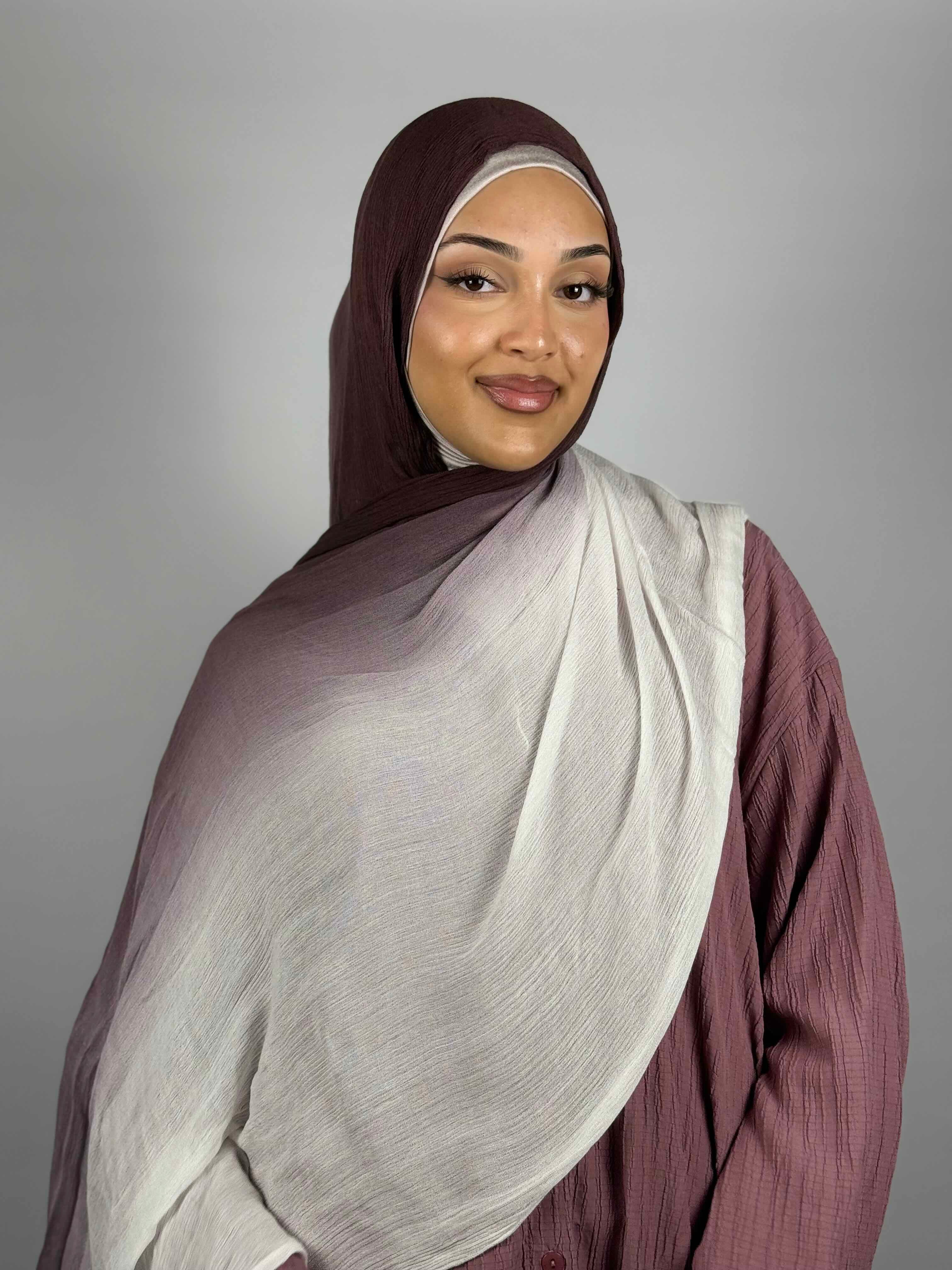 Ombre Crinkle Hijab - Berry & Cream