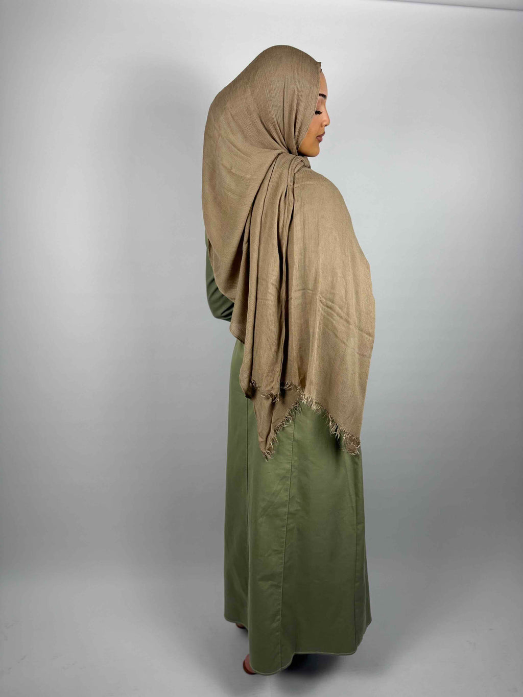 Essentials Crinkle Hijab – Sandstone