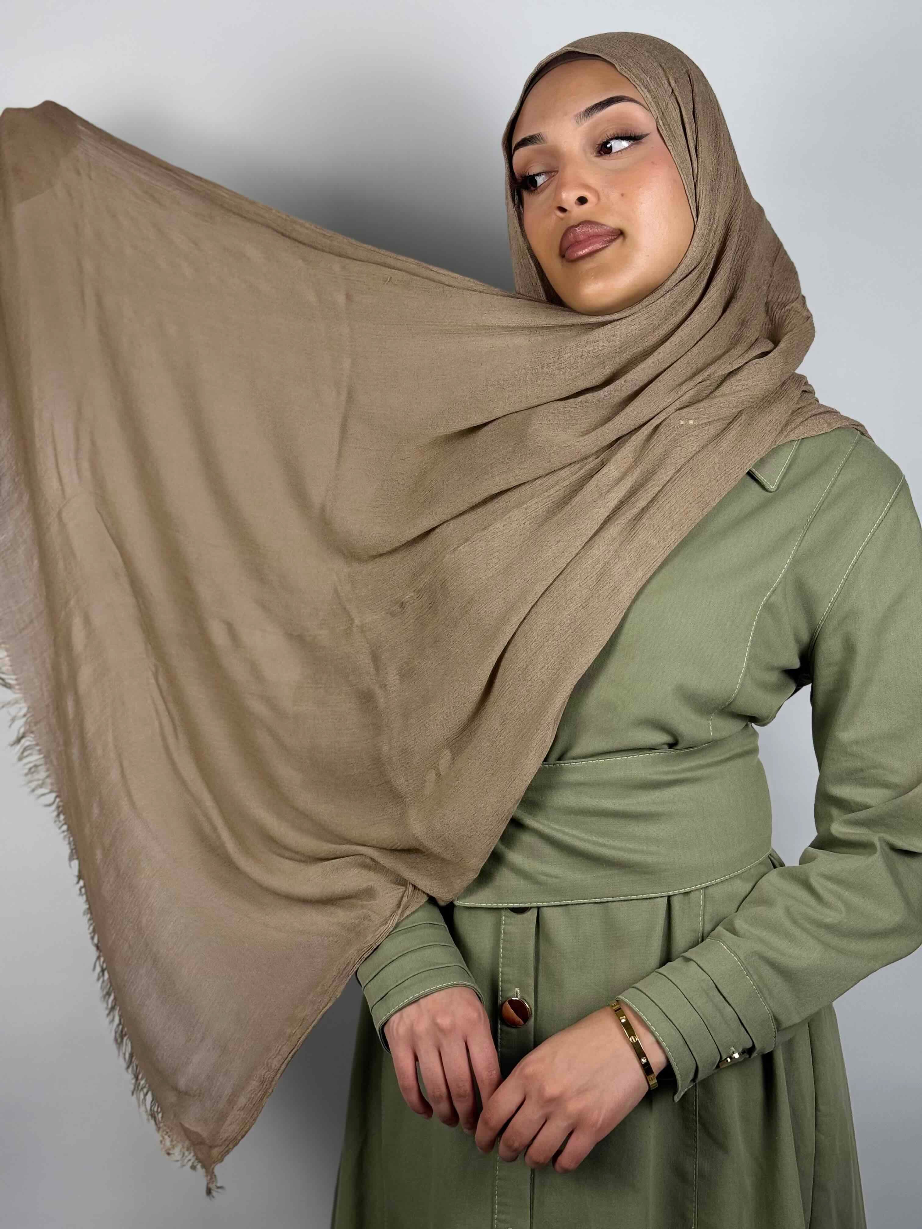 Essentials Crinkle Hijab – Sandstone